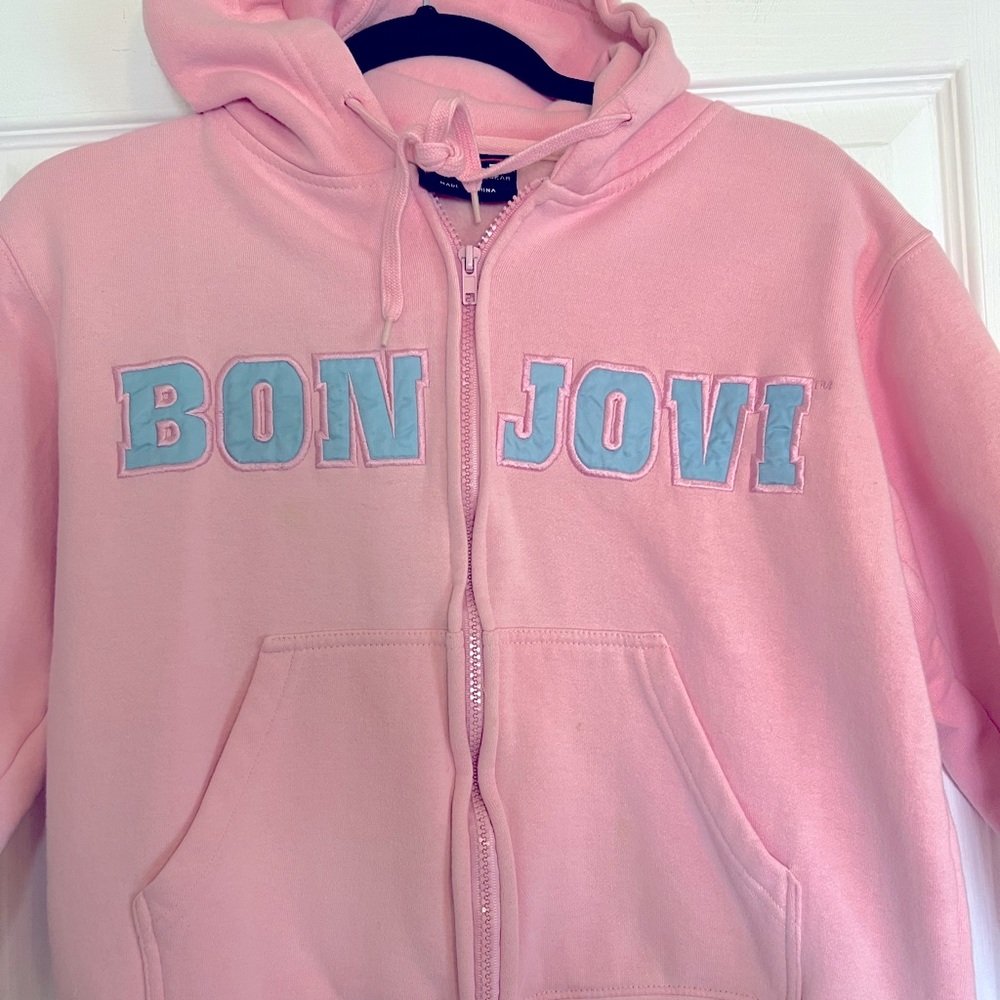 📦(SOLD)Girls med. Light Pink BonJovi Have a Nice Day collectors zip hoody jacket